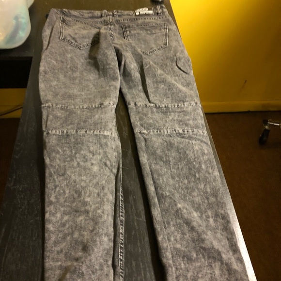 MAO 32 x 30 GREY STONEWASHED PLEATED MEN HEANS - Picture 2 of 6